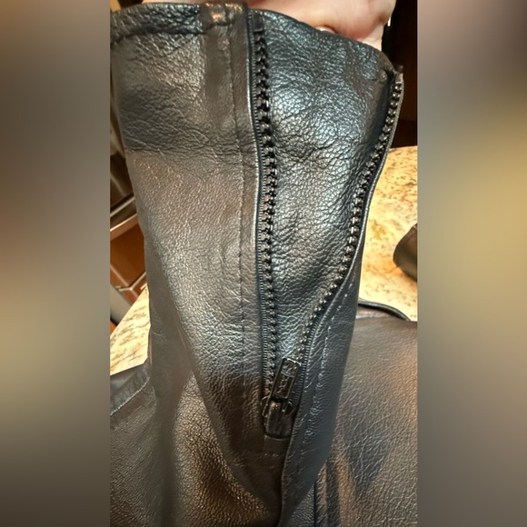 Allstate Leather Black Motorcycle Riding Jacket. Size Small. EUC. Zip out liner. - Picture 6 of 14